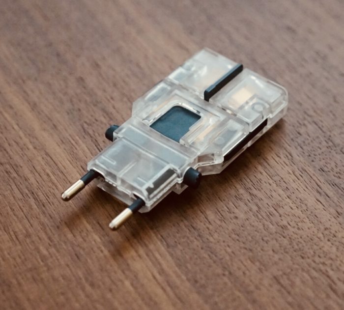 変換プラグ　カシムラ　TI-25