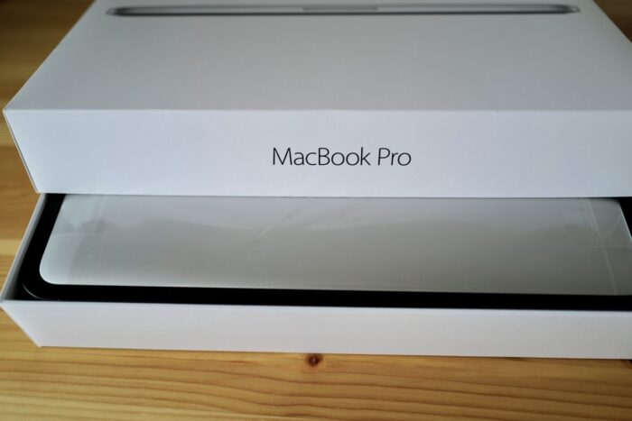MacBook Pro 梱包