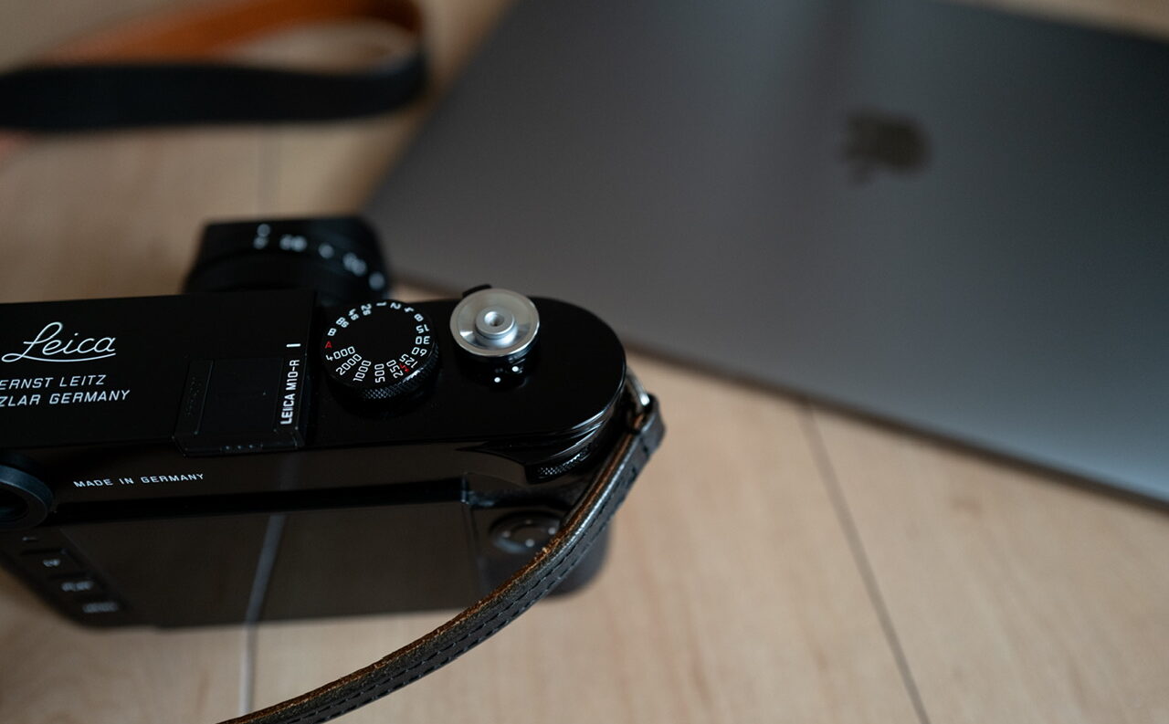 Leica M10-R MacBook Air