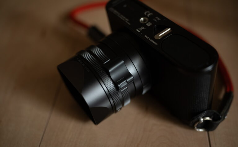 Leica Q2 focus ring